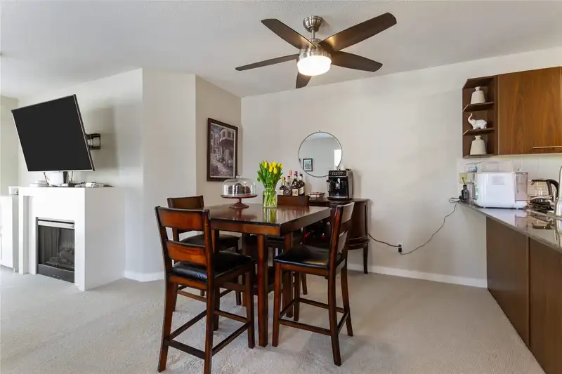 204 4728 BRENTWOOD DRIVE - photo 4 of 20