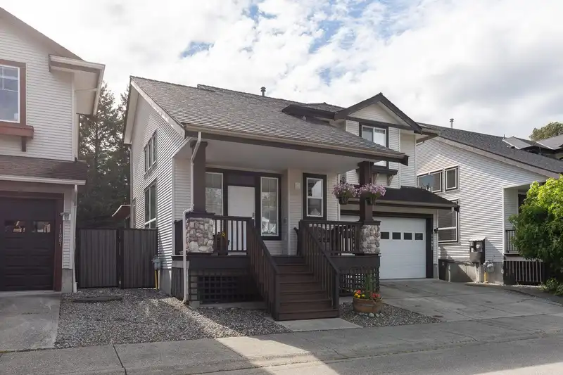 11891 ORCHARD LANE - photo 2 of 40