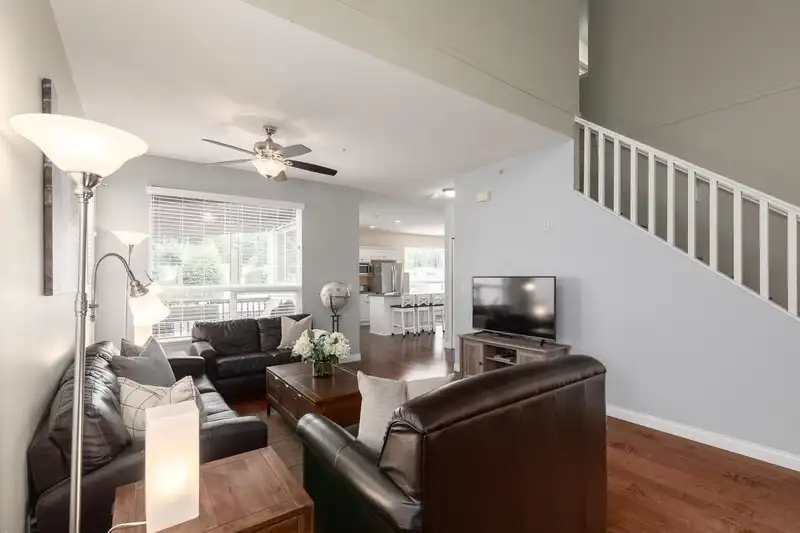 11891 ORCHARD LANE - photo 4 of 40