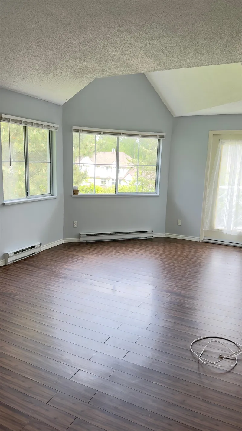 506 12101 80 AVENUE - photo 3 of 8