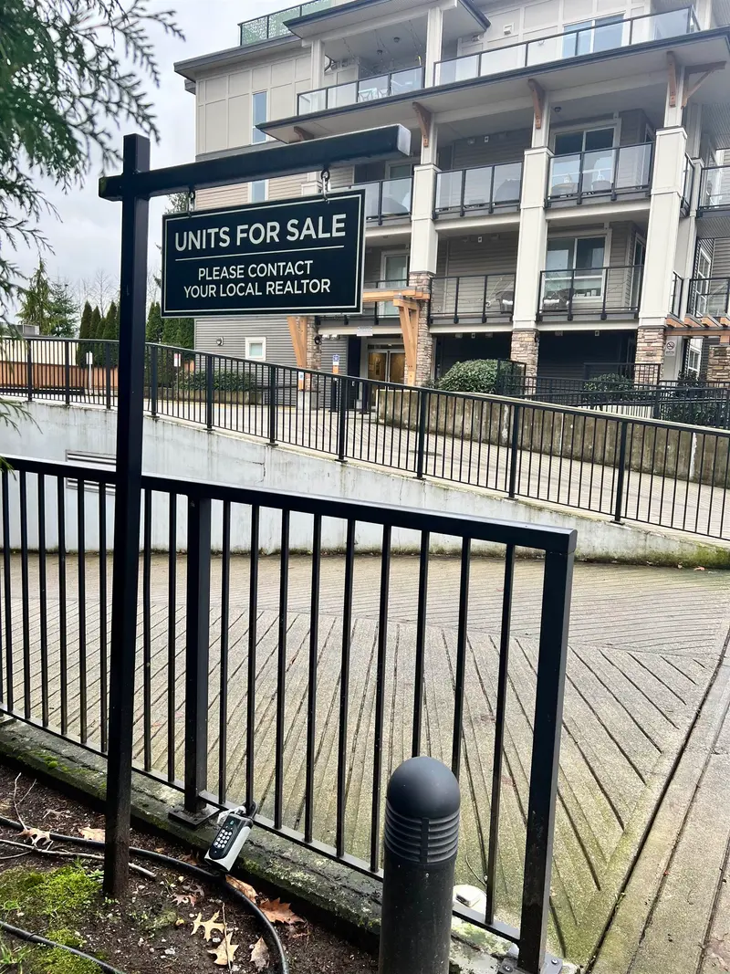 302 12409 HARRIS ROAD - photo 3 of 15