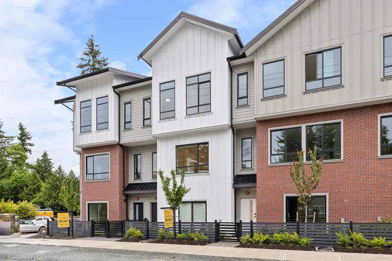 4530 208 STREET - photo 3 of 25