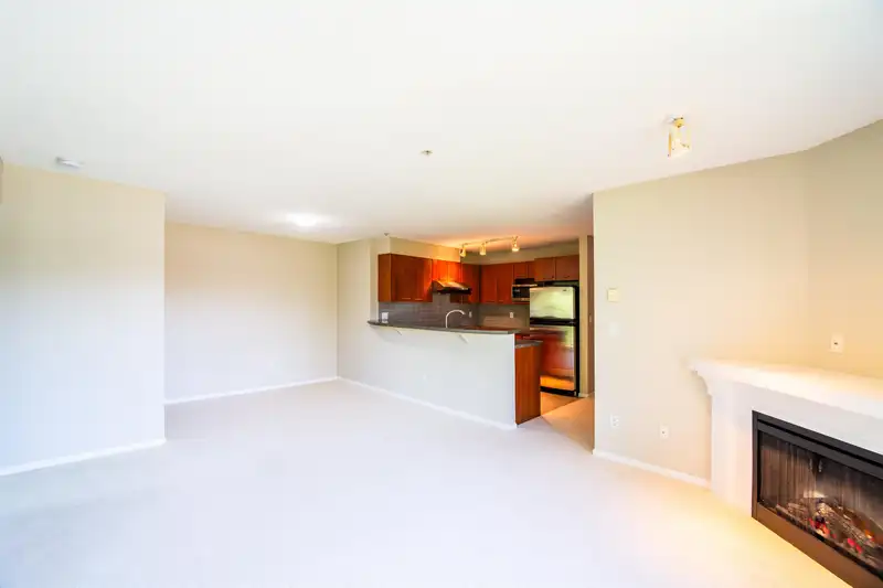 476 9100 FERNDALE ROAD - photo 4 of 23