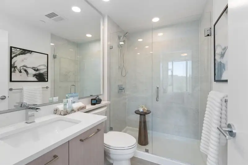 1608 518 CLARKE ROAD - photo 3 of 6