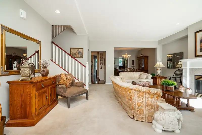43 5811 122 STREET - photo 3 of 36