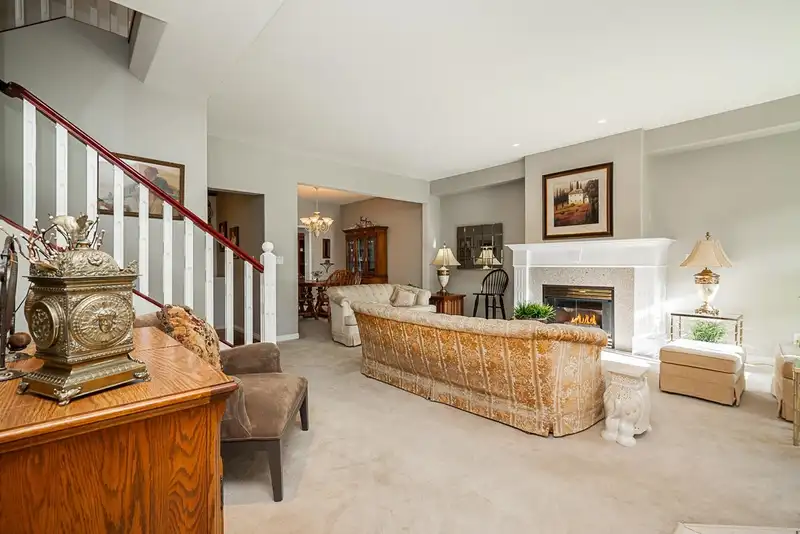 43 5811 122 STREET - photo 4 of 36