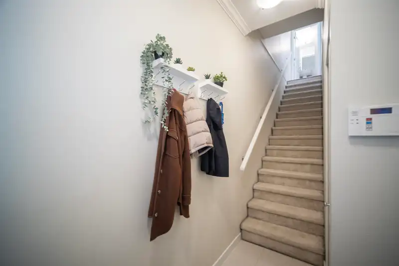 52 10489 DELSOM CRESCENT - photo 2 of 35