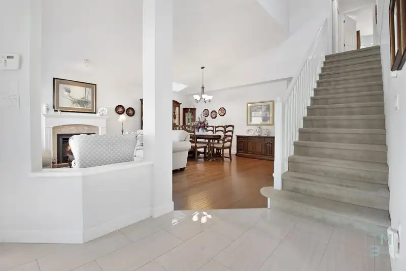 36 9208 208TH STREET STREET - photo 3 of 40
