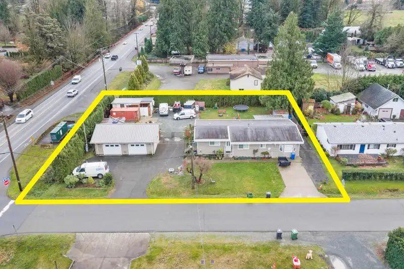 30388 SUNSET CRESCENT - photo 1 of 40