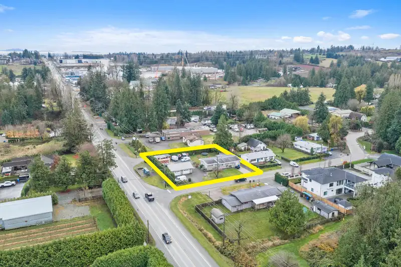 30388 SUNSET CRESCENT - photo 2 of 40