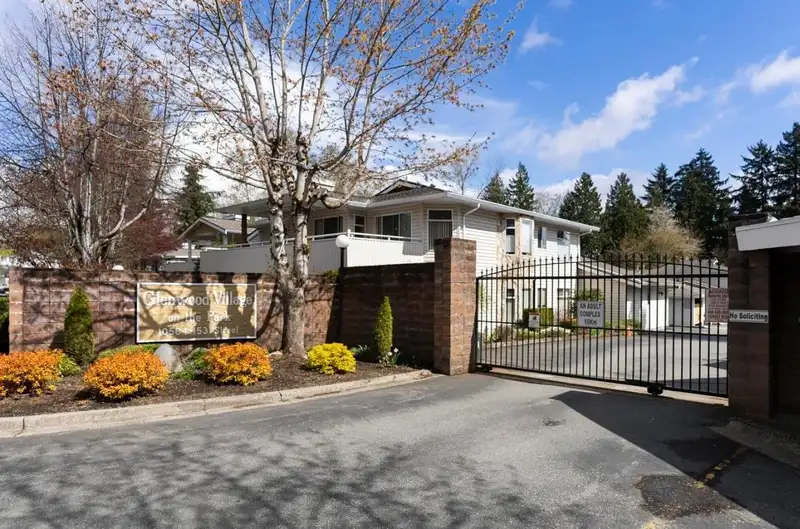 109 10584 153 STREET - photo 1 of 27