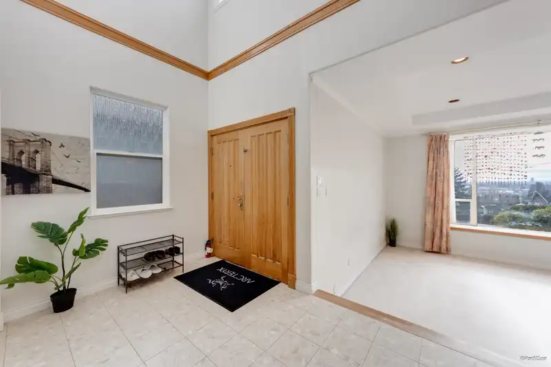 5177 CARSON STREET - photo 3 of 29