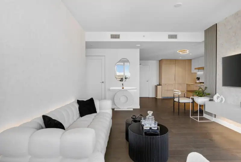 1700 3280 CORVETTE WAY - photo 4 of 19