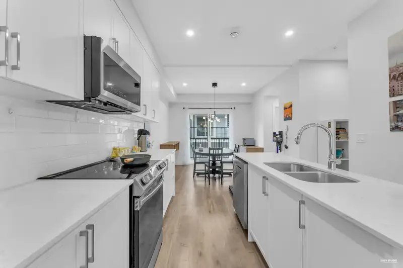 26 12830 62 AVENUE - photo 1 of 23