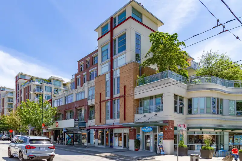 517 2268 W BROADWAY - photo 1 of 24