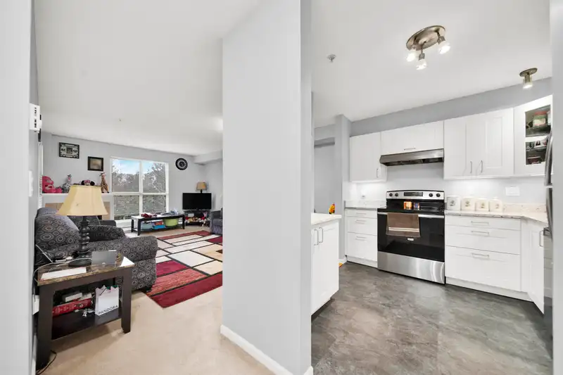 311 13780 76 AVENUE - photo 1 of 12