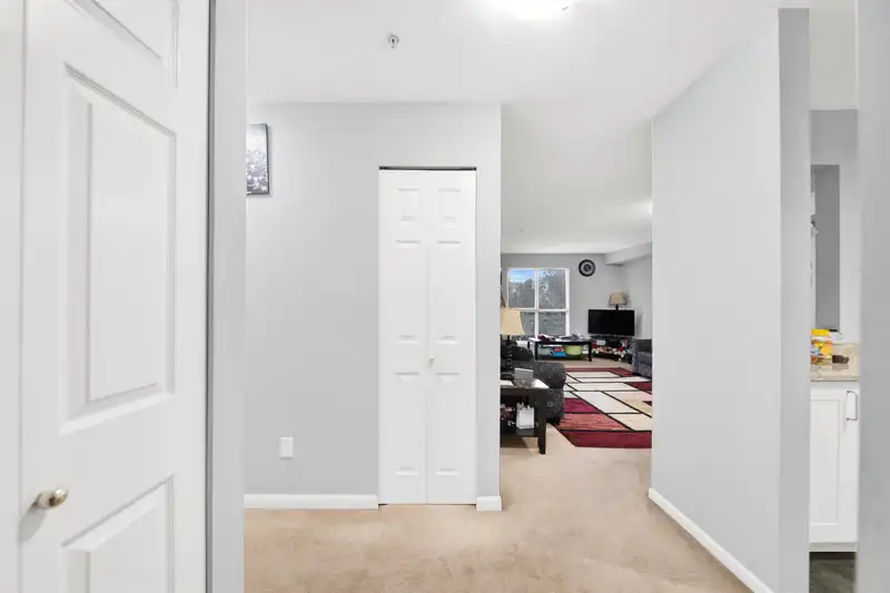 311 13780 76 AVENUE - photo 2 of 12