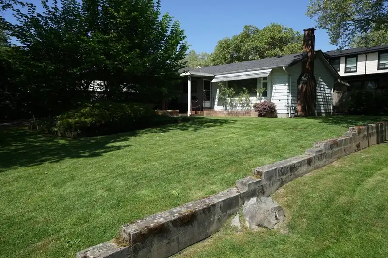 13339 SUTTON PLACE - photo 1 of 2