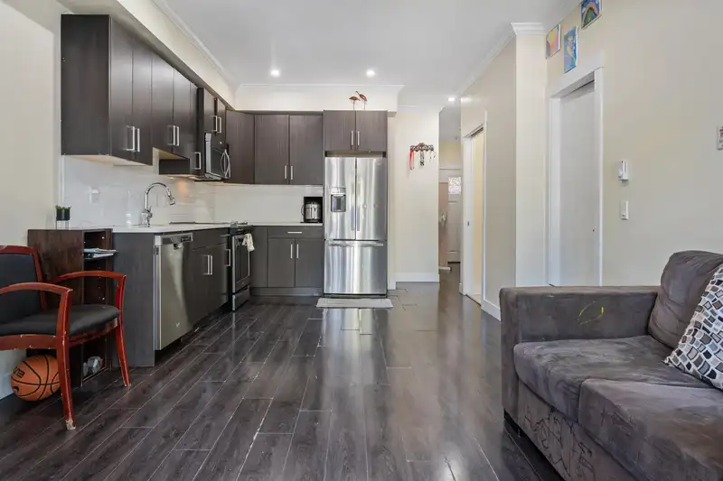 34 7247 140 STREET - photo 3 of 20