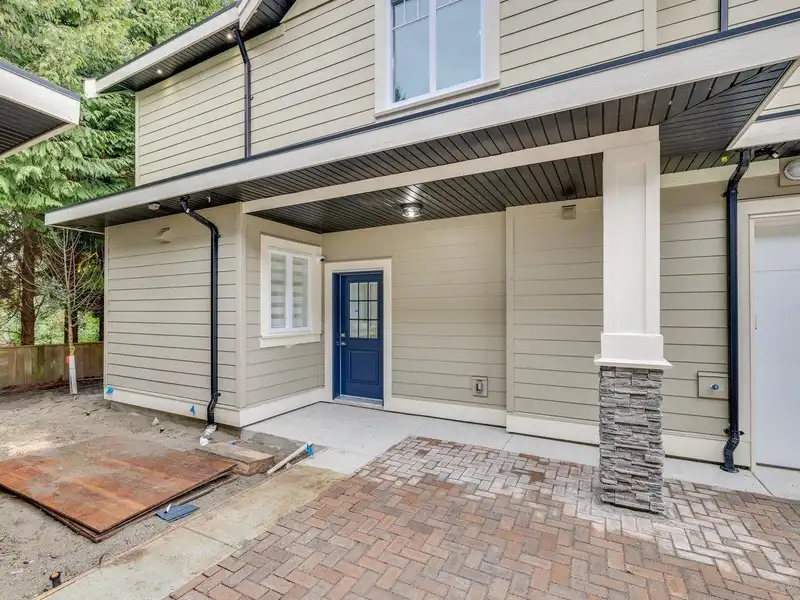 5502 WILLIAMS ROAD - photo 2 of 33