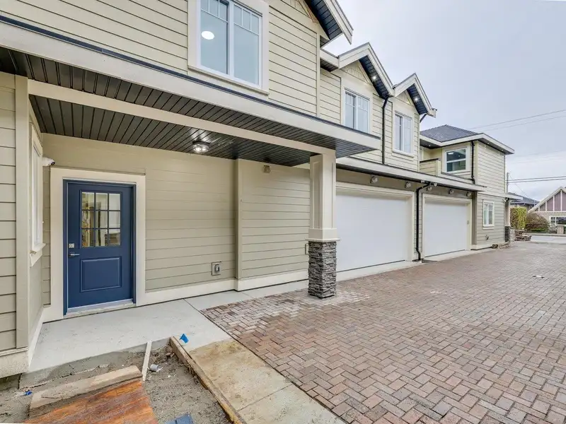 5502 WILLIAMS ROAD - photo 3 of 33
