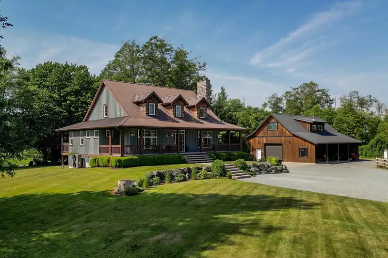 5395 HOOGE ROAD - photo 1 of 39