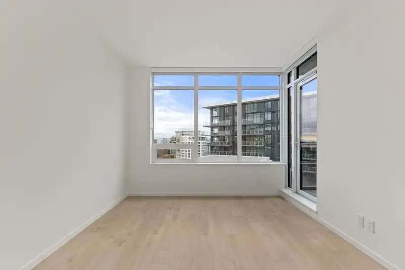 1105 6500 MINORU BOULEVARD - photo 2 of 33