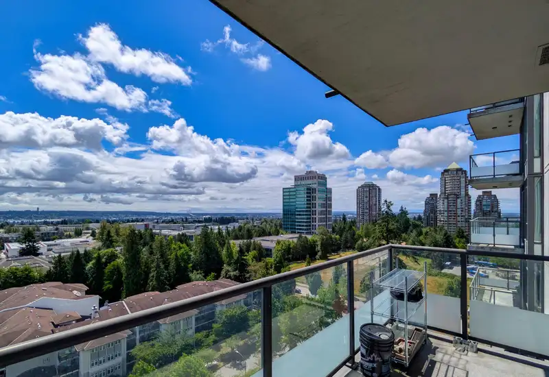 1707 7088 18TH AVENUE - photo 3 of 29