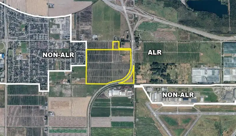 6988 LADNER TRUNK ROAD - photo 2 of 19