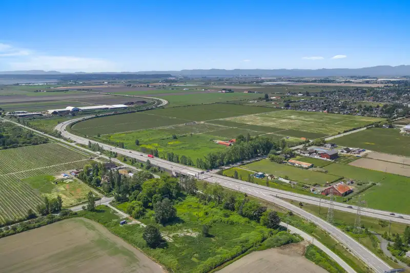 6988 LADNER TRUNK ROAD - photo 3 of 19