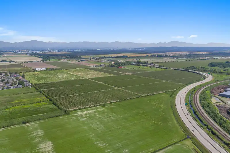 6988 LADNER TRUNK ROAD - photo 4 of 19