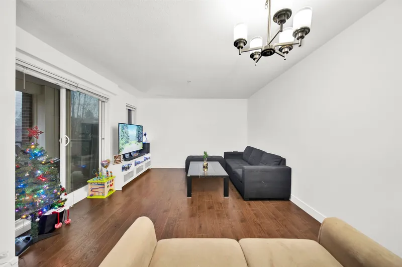 305 13883 LAUREL DRIVE - photo 3 of 25