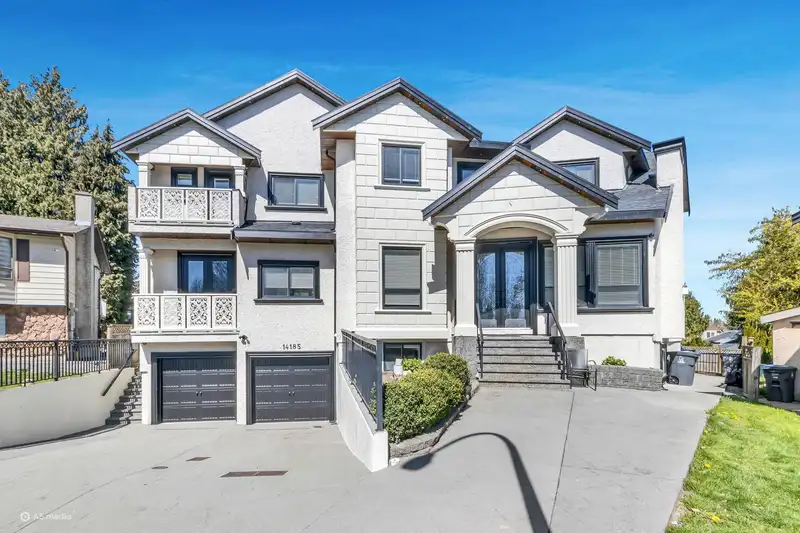 14185 74 AVENUE - photo 1 of 39