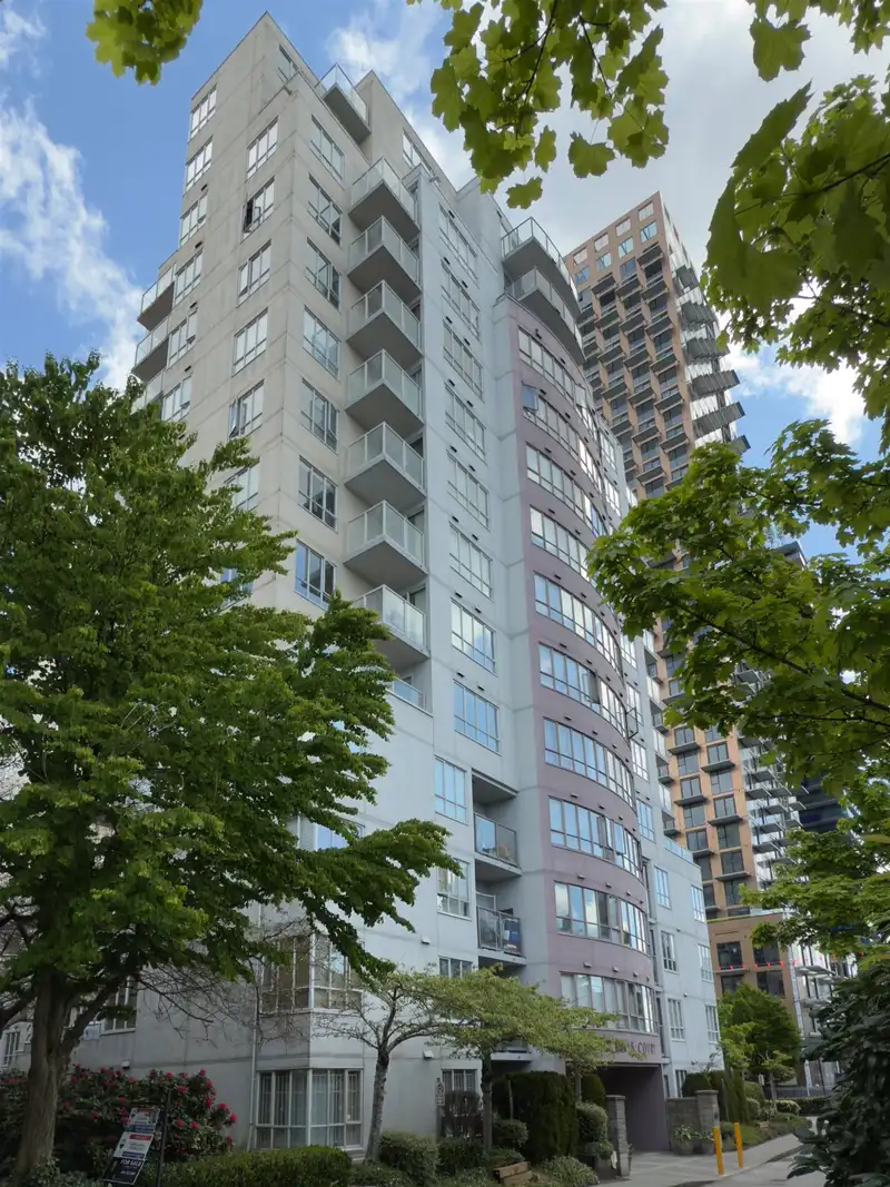 201 3455 ASCOT PLACE - photo 1 of 18