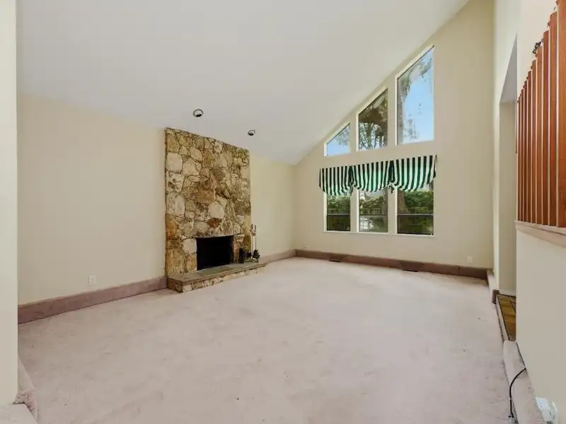 9144 EVANCIO CRESCENT - photo 3 of 25