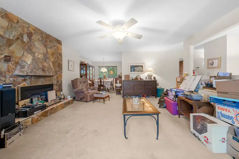 9762 149 STREET - photo 2 of 40