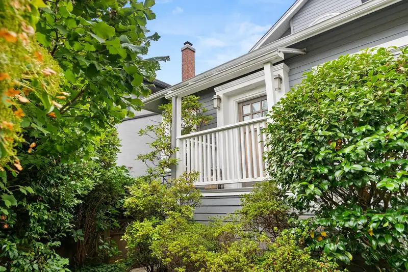 4468 W 14TH AVENUE - photo 2 of 35