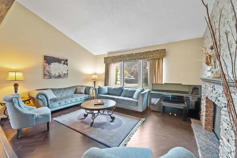 1319 NESTOR STREET - photo 3 of 40