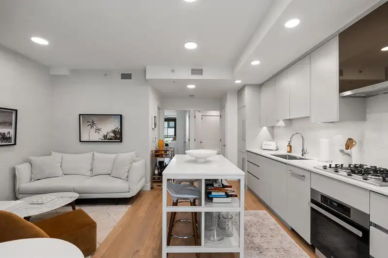 9 2366 BIRCH STREET - photo 2 of 22