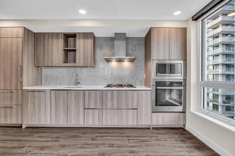 2201 433 SW MARINE DRIVE - photo 2 of 40