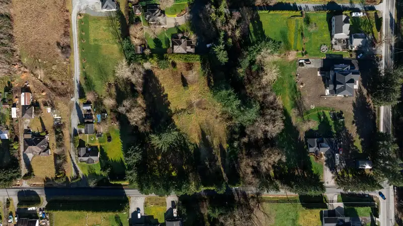 25537 130 AVENUE - photo 3 of 12
