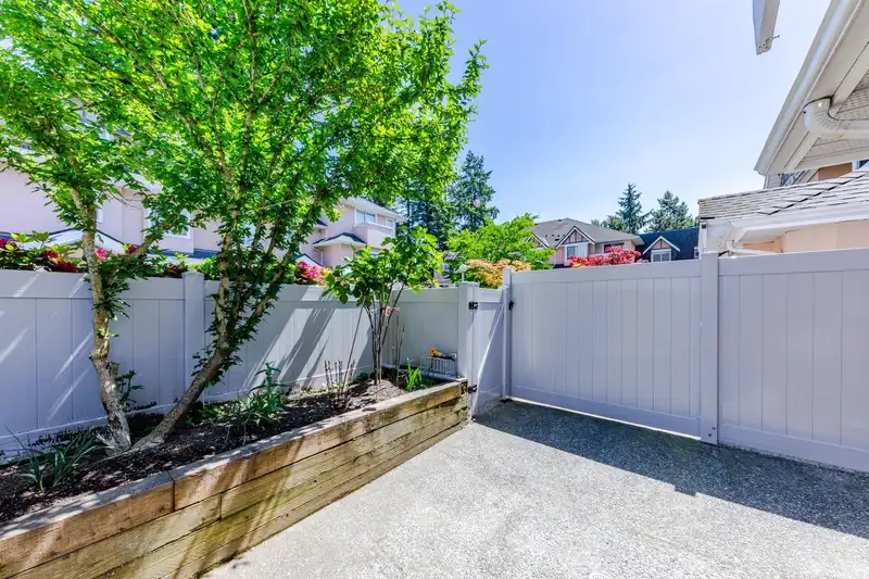 19 7433 16TH STREET - photo 4 of 38