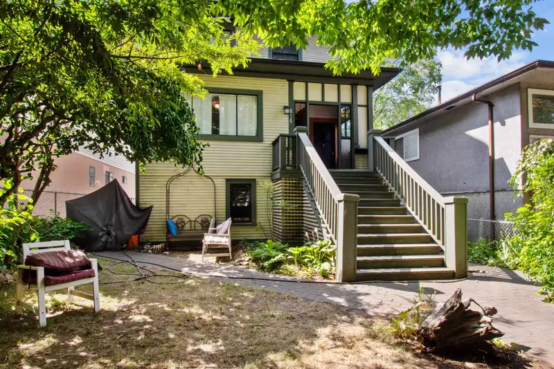 616 E 10TH AVENUE - photo 1 of 25
