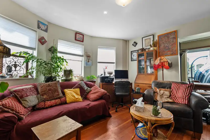 616 E 10TH AVENUE - photo 3 of 25