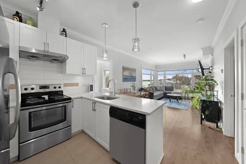 208 11566 224 STREET - photo 2 of 26