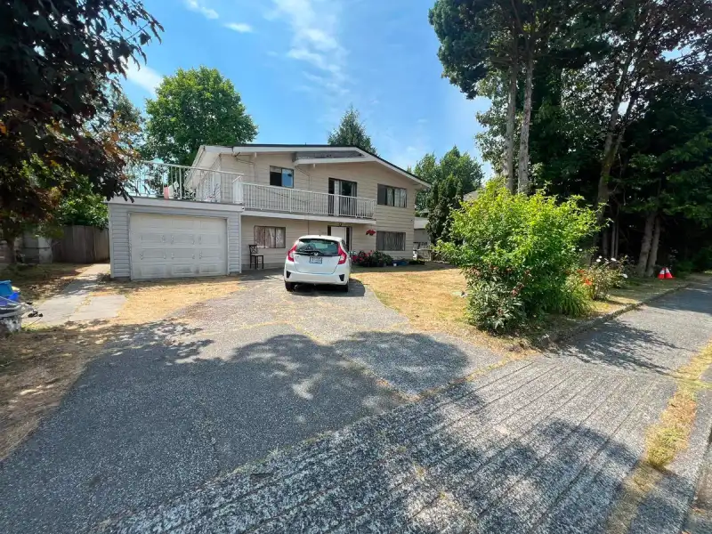 10240 ALGONQUIN DRIVE - photo 1 of 36