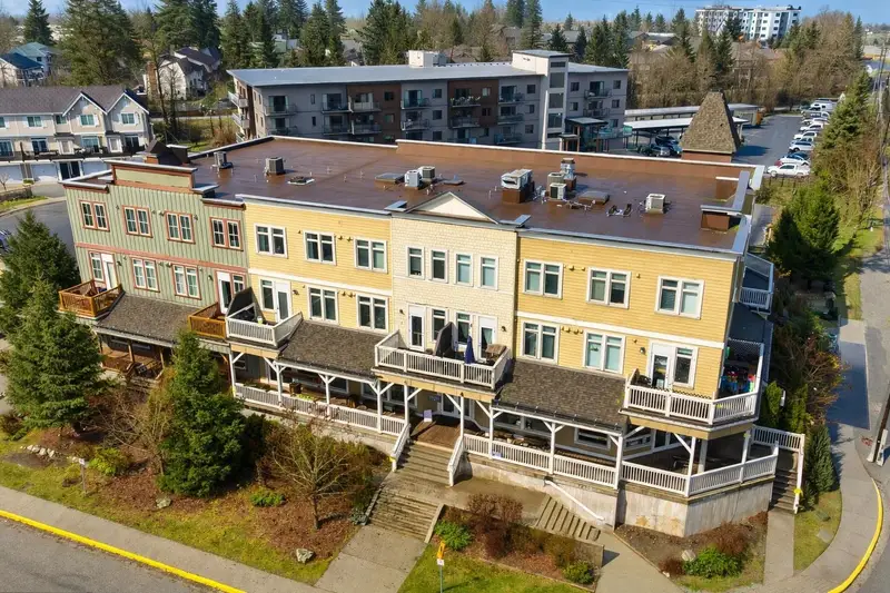 305 7330 ARBUTUS STREET - photo 1 of 9