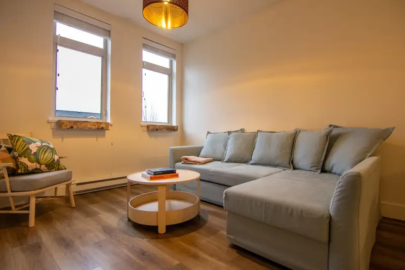 305 7330 ARBUTUS STREET - photo 3 of 9