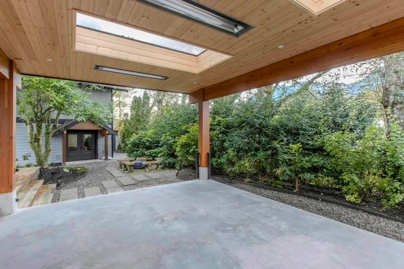 41281 MEADOW AVENUE - photo 4 of 25