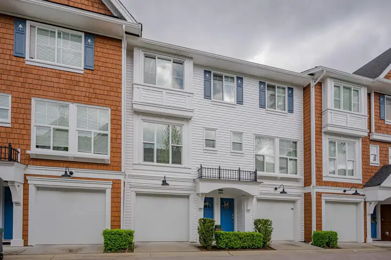 23 14905 60 AVENUE - photo 1 of 32